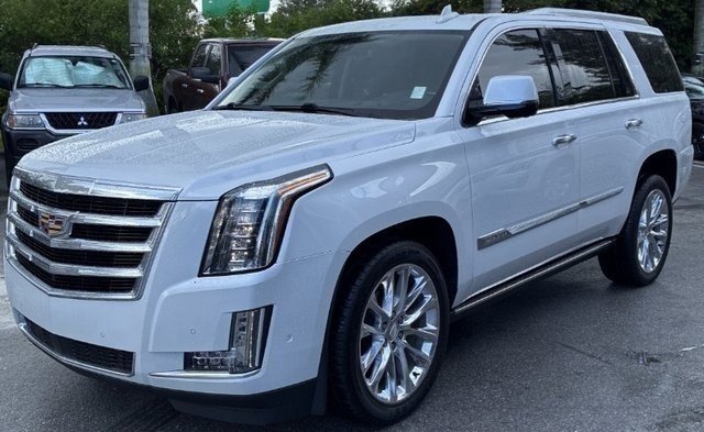 2020 Cadillac Escalade Premium Luxury's photo