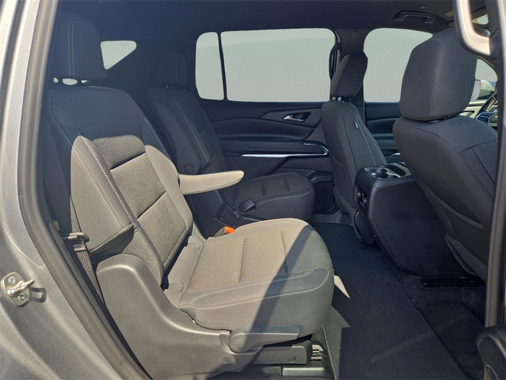 2024 Chevrolet Traverse photo 17