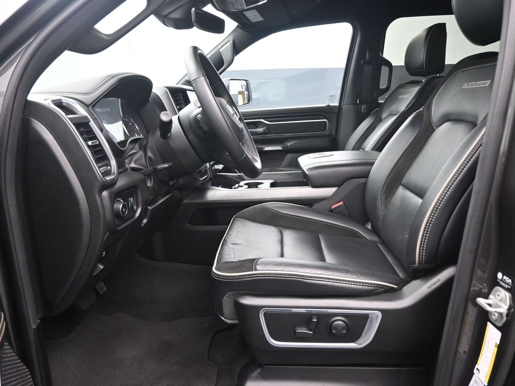 2024 Ram 1500 Laramie photo 7