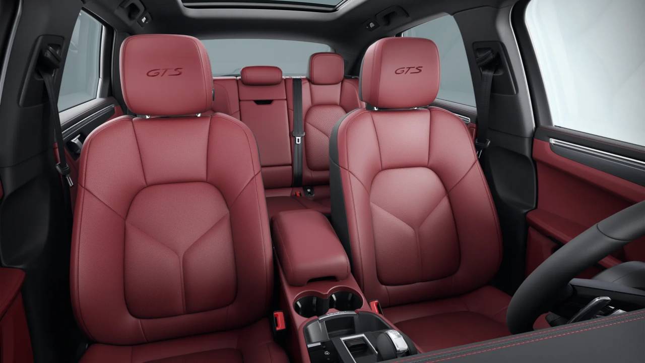 2026 Porsche Macan GTS photo 11