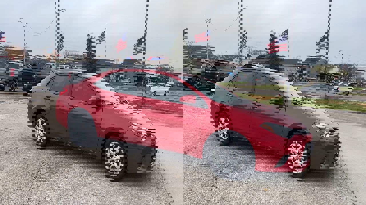 Used 2016 Toyota Corolla LE with VIN 5YFBURHE0GP490344 for sale in Lebanon, OH