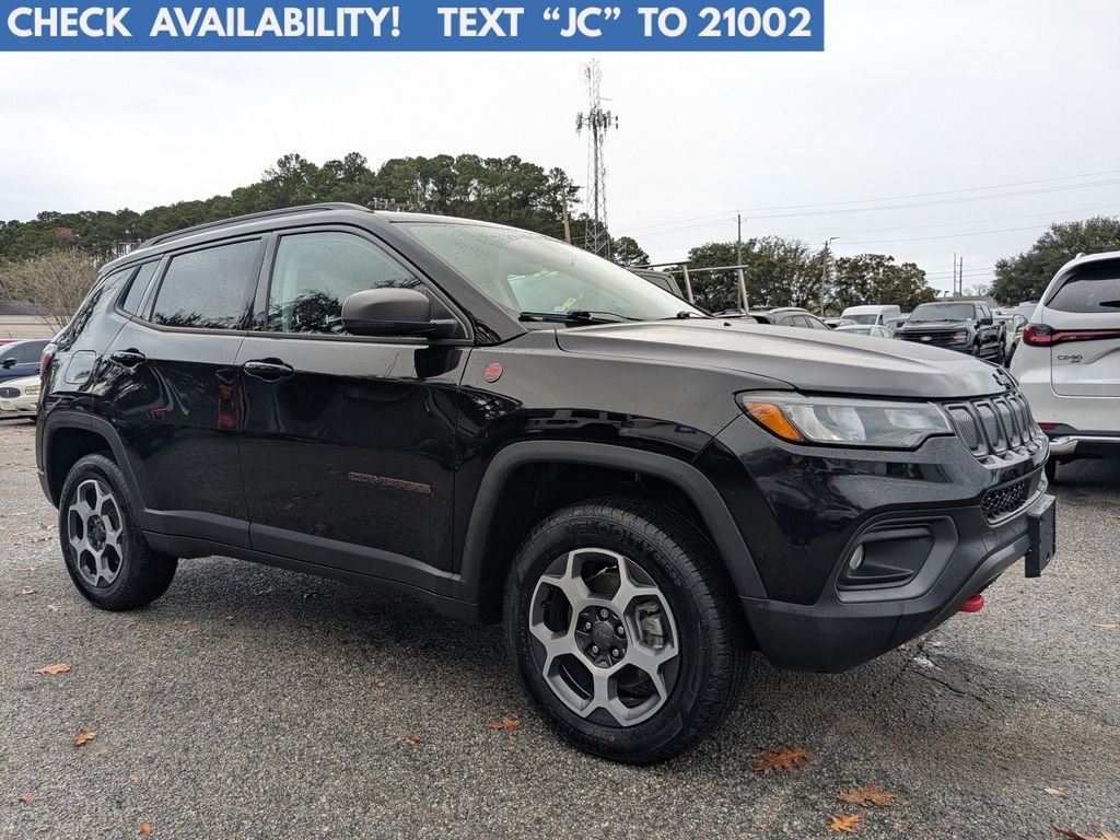 2022 Jeep Compass Trailhawk's photo