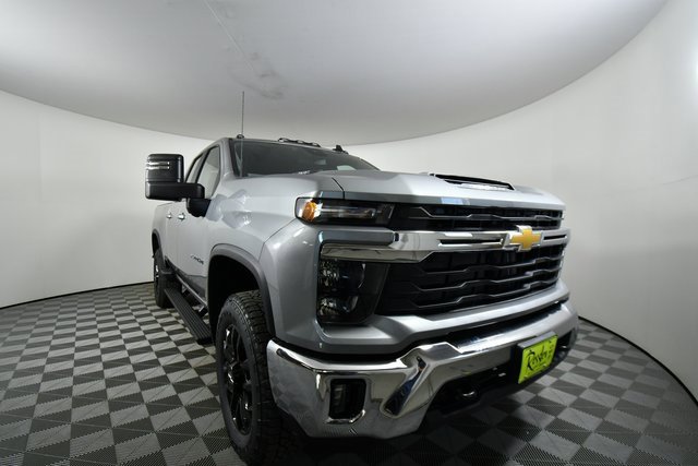 2026 Chevrolet Silverado 2500HD LT photo 7