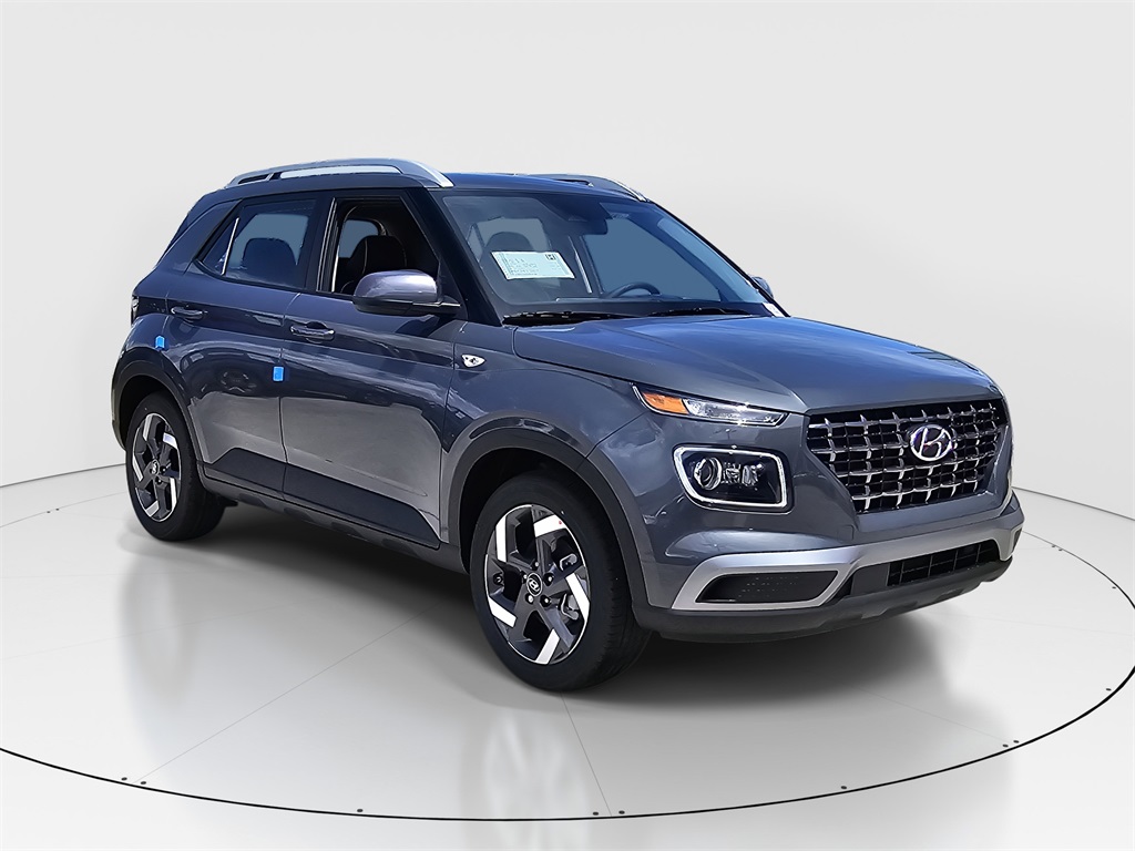 2025 Hyundai Venue SEL photo 2