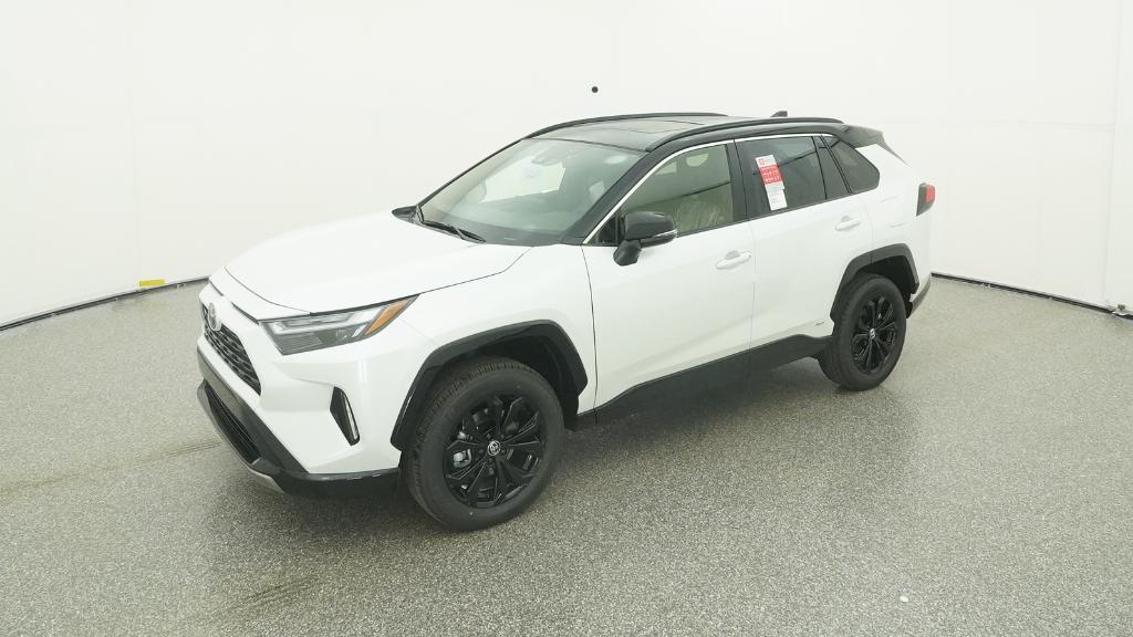 2025 Toyota RAV4 XSE's photo
