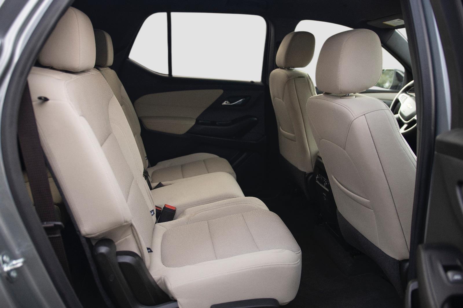 2023 Chevrolet Traverse LS photo 12