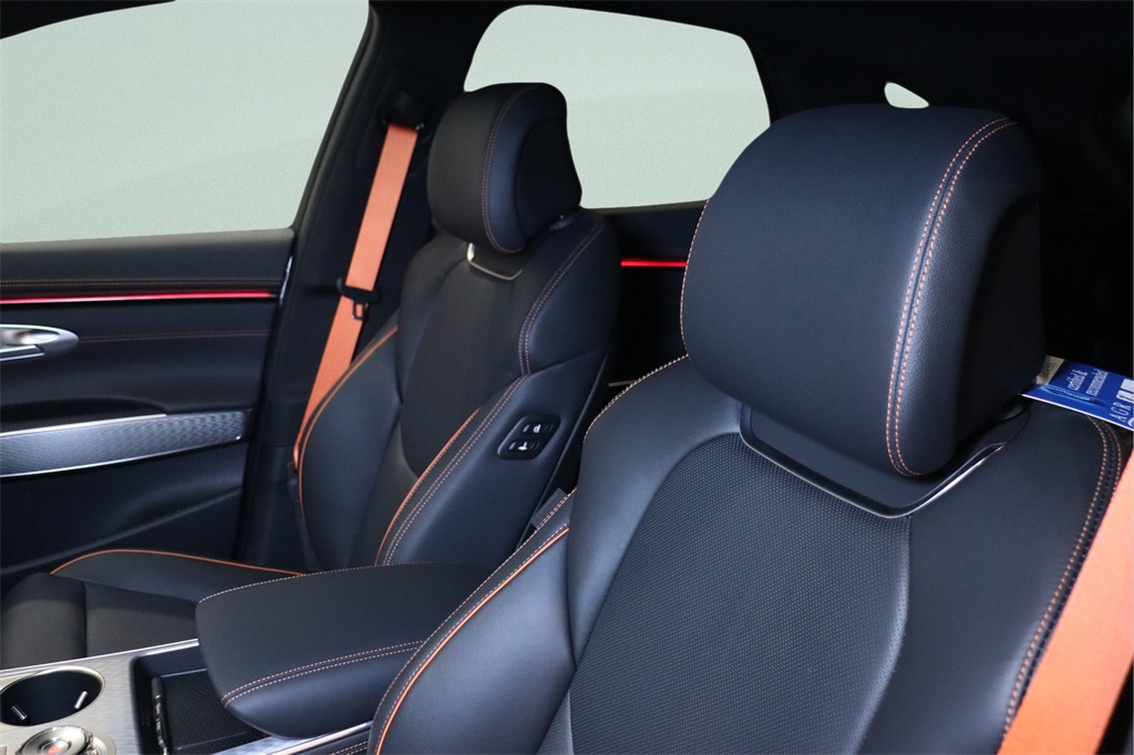 2026 Genesis GV70 2.5T Sport Prestige photo 7