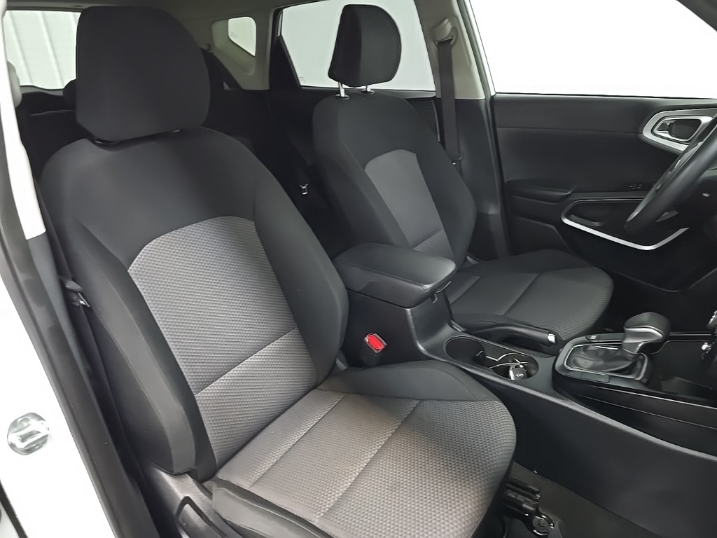 2021 Kia Soul LX photo 14