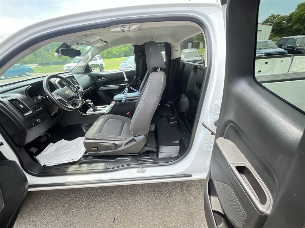 2022 Chevrolet Colorado LT photo 21