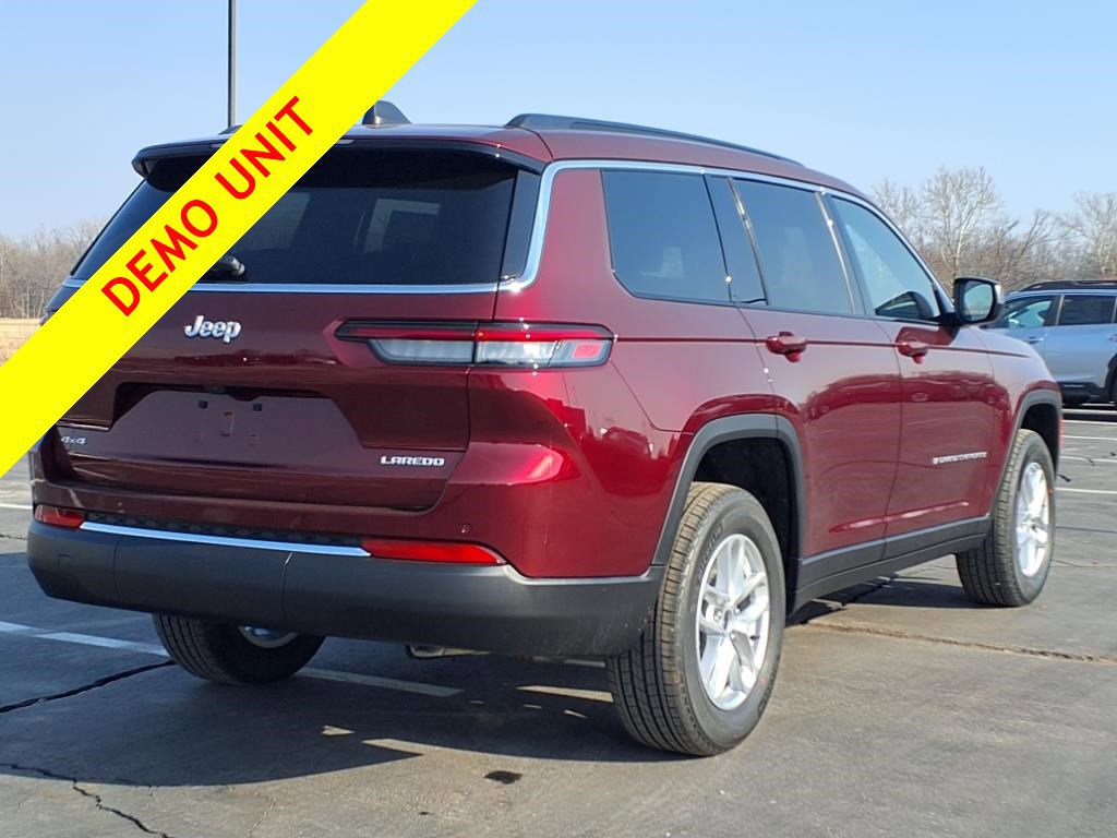 2025 Jeep Grand Cherokee Laredo X photo 16