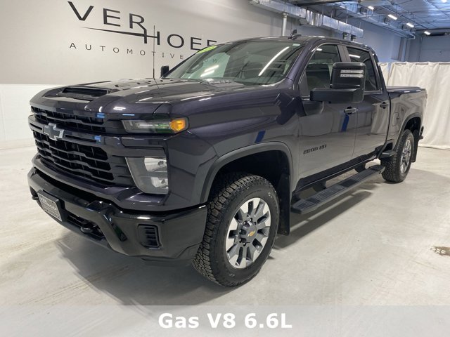 2024 Chevrolet Silverado 2500HD Custom's photo