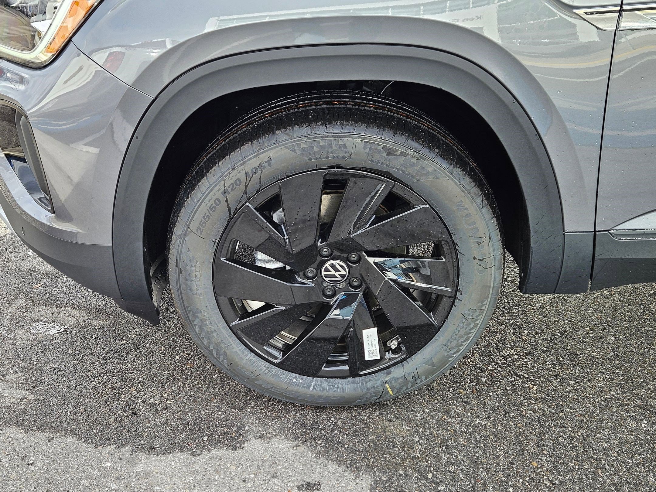 2025 Volkswagen Atlas Cross Sport SE Technology photo 11