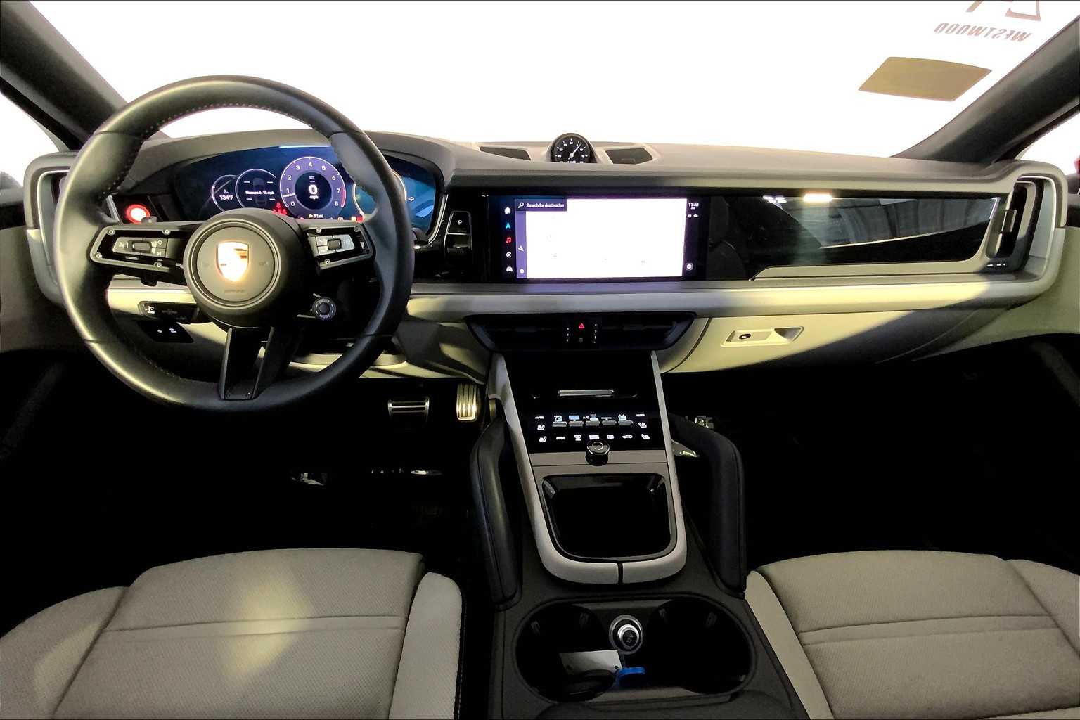 2024 Porsche Cayenne S Coupe photo 15