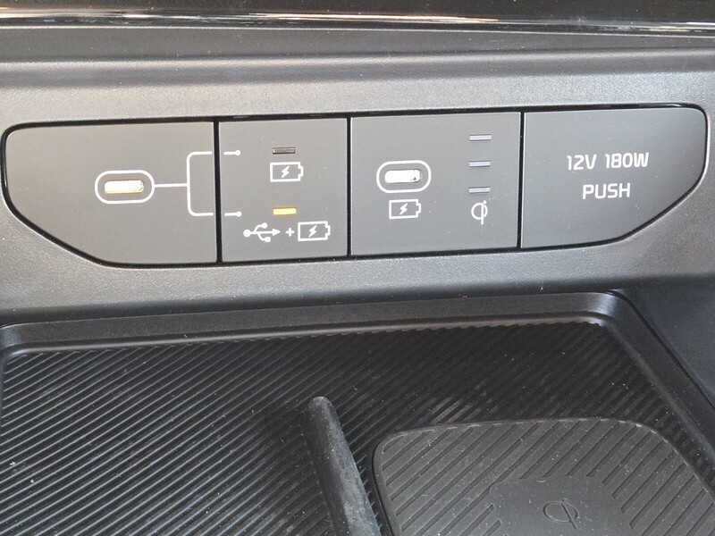2025 Kia K5 GT-Line photo 11