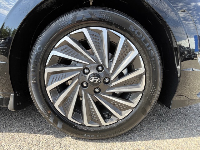 2025 Hyundai Sonata Hybrid SEL photo 9