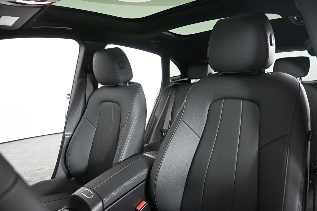 2026 Mercedes Benz GLA 250 photo 4