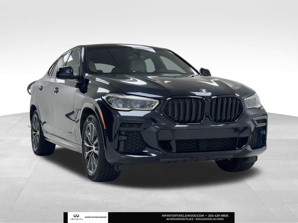 2023 BMW X6 40i's photo
