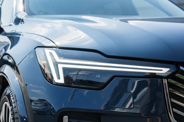 2026 Volvo XC90 photo 12
