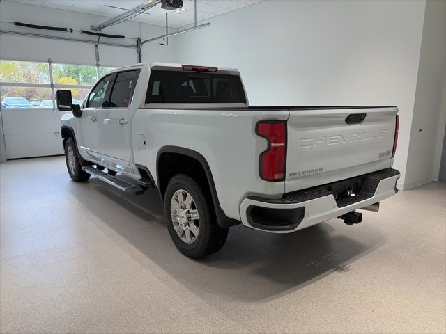 2026 Chevrolet Silverado 2500HD High Country photo 2