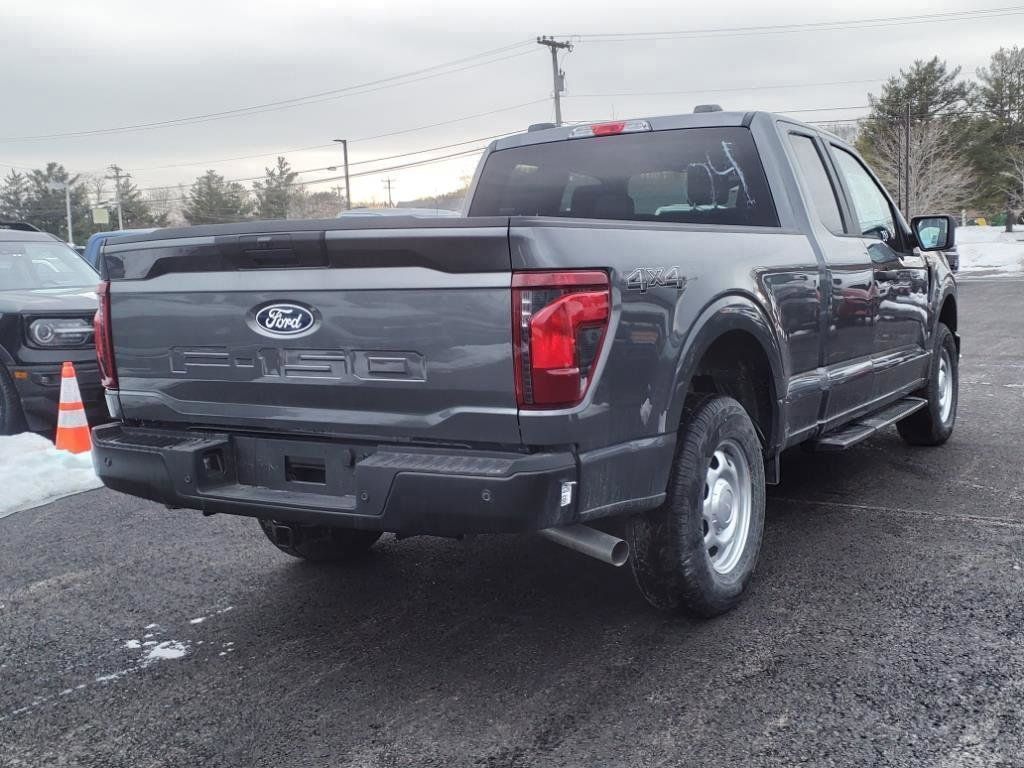 2025 Ford F-150 XL photo 4