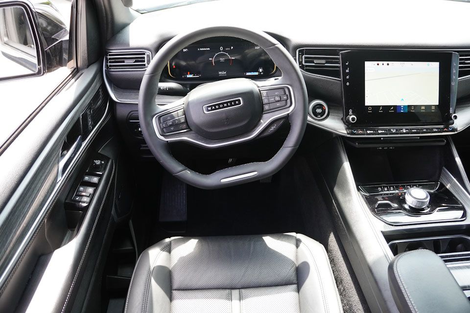 2024 Jeep Wagoneer Series II photo 19