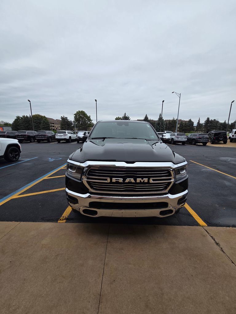 2023 Ram 1500 Laramie photo 2