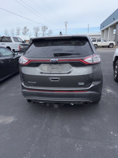 2018 Ford Edge SEL photo 3