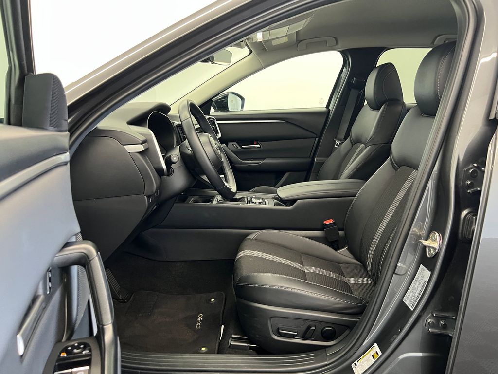 2025 Mazda CX-50 2.5 S Preferred photo 4
