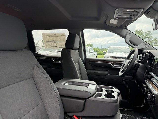 2025 Chevrolet Silverado 1500 LT photo 16