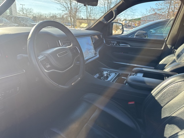 Image of Pre-Owned 2024 Jeep Grand Wagoneer L Series II