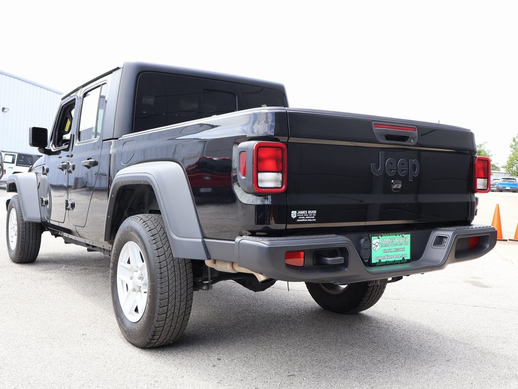 2023 Jeep Gladiator Sport photo 2