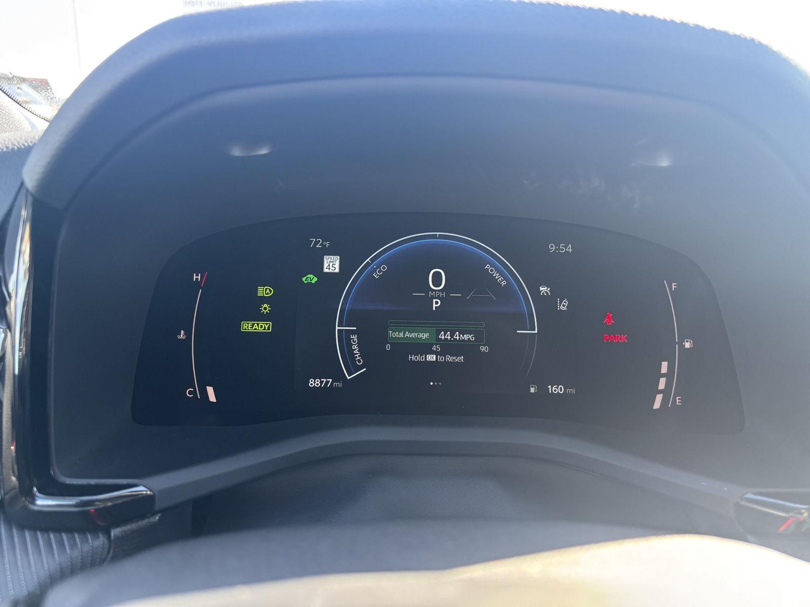2025 Toyota Camry SE photo 30
