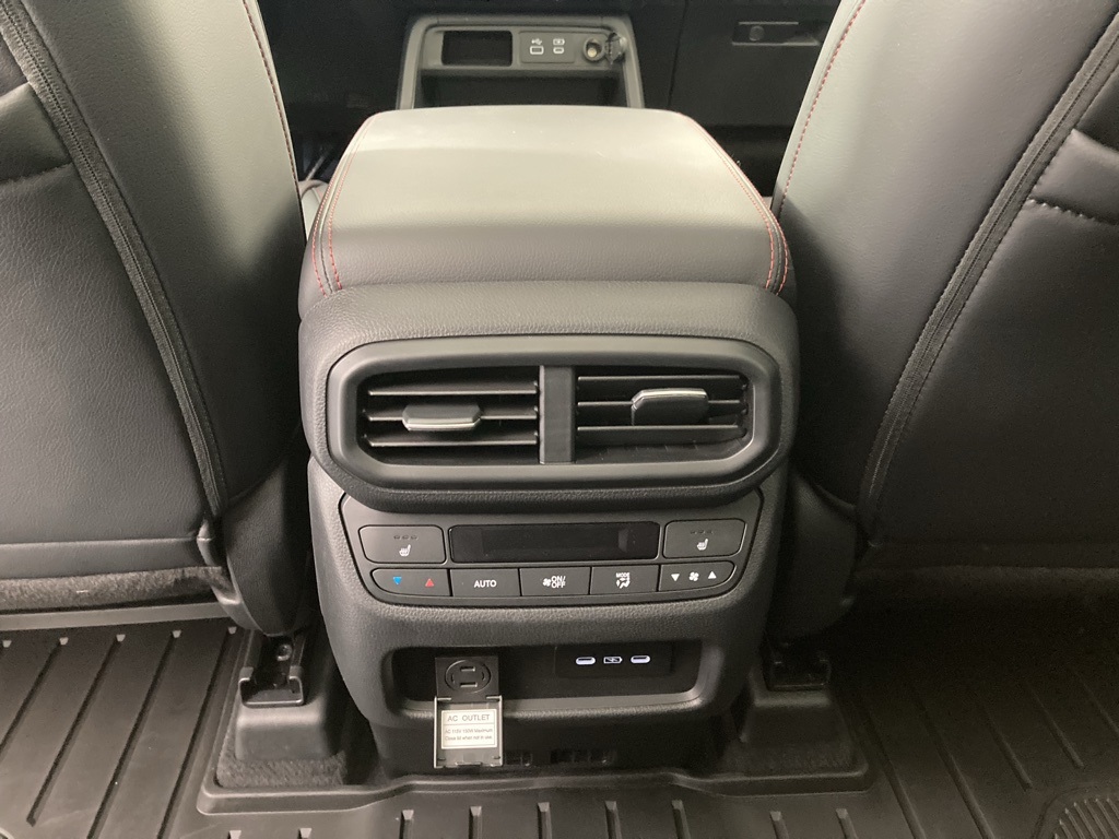 2025 Honda Pilot Black Edition photo 4