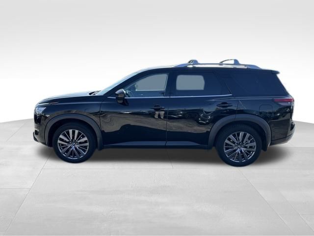 2022 Nissan Pathfinder SL photo 3