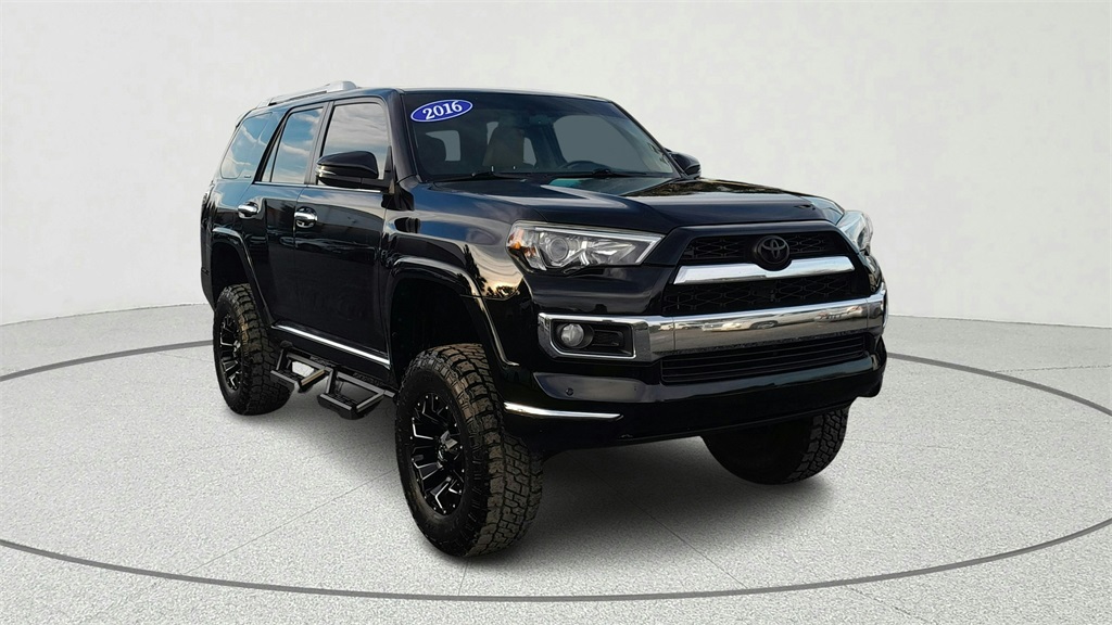 2016 Toyota 4Runner Limited's photo