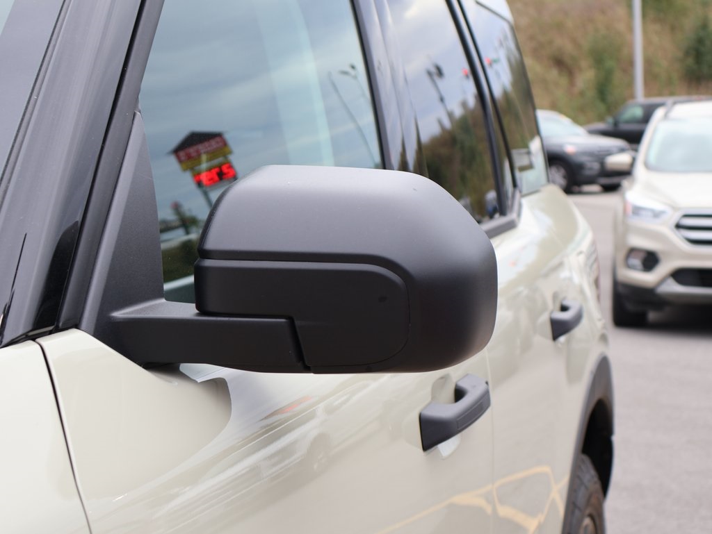 2025 Ford Bronco Big Bend photo 2