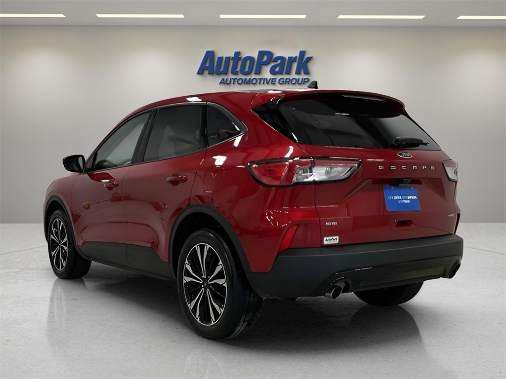 2022 Ford Escape SE photo 4