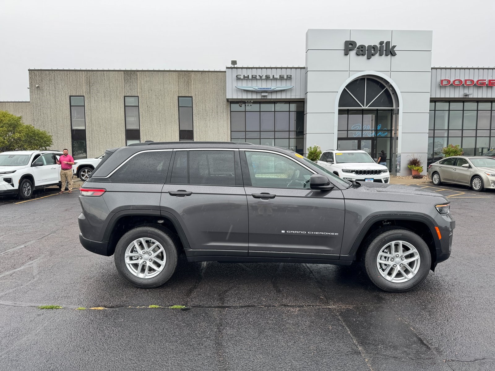 2025 Jeep Grand Cherokee Laredo's photo