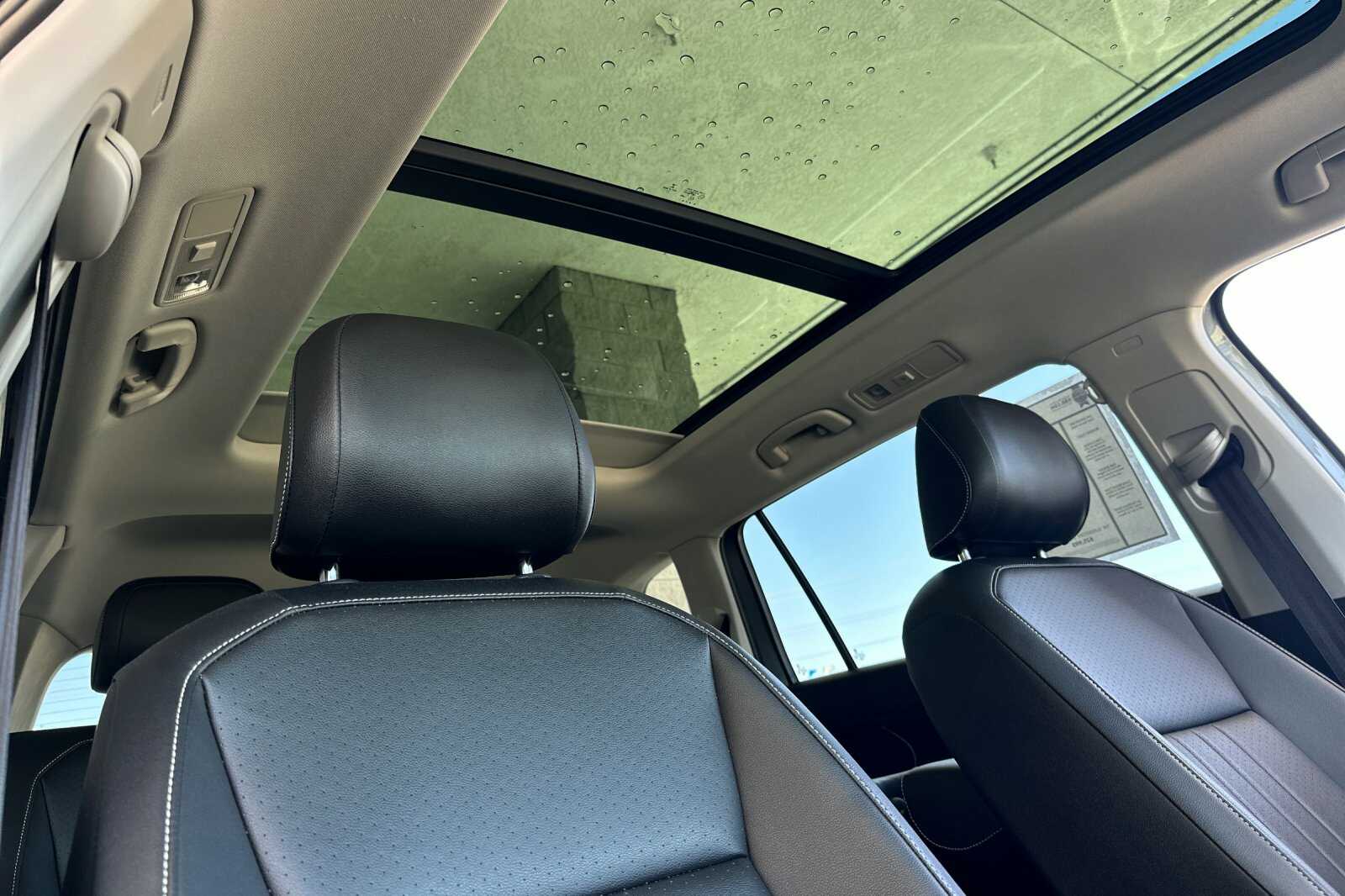 2022 Volkswagen Tiguan SE photo 16