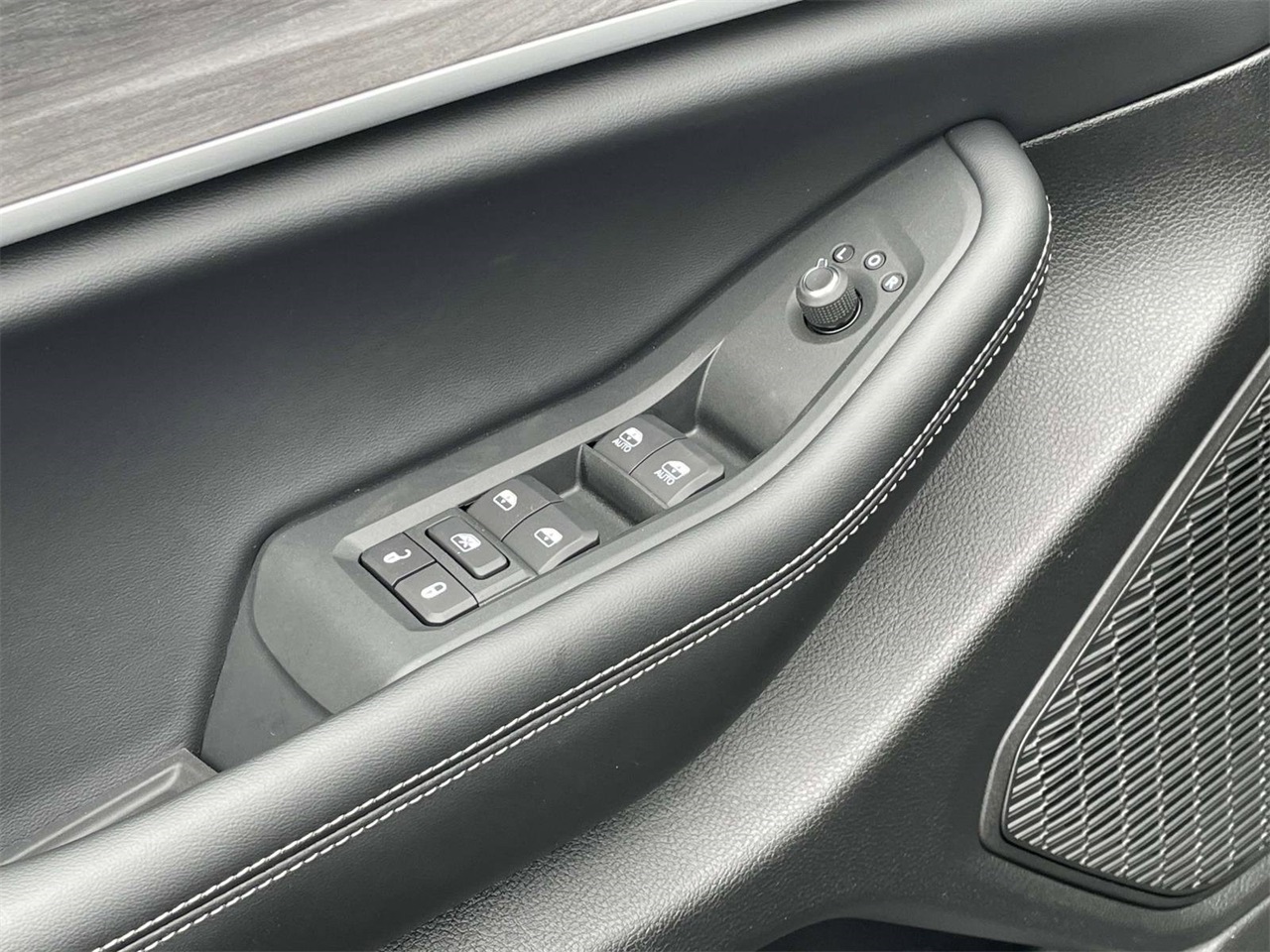 2025 Jeep Grand Cherokee Altitude X photo 14