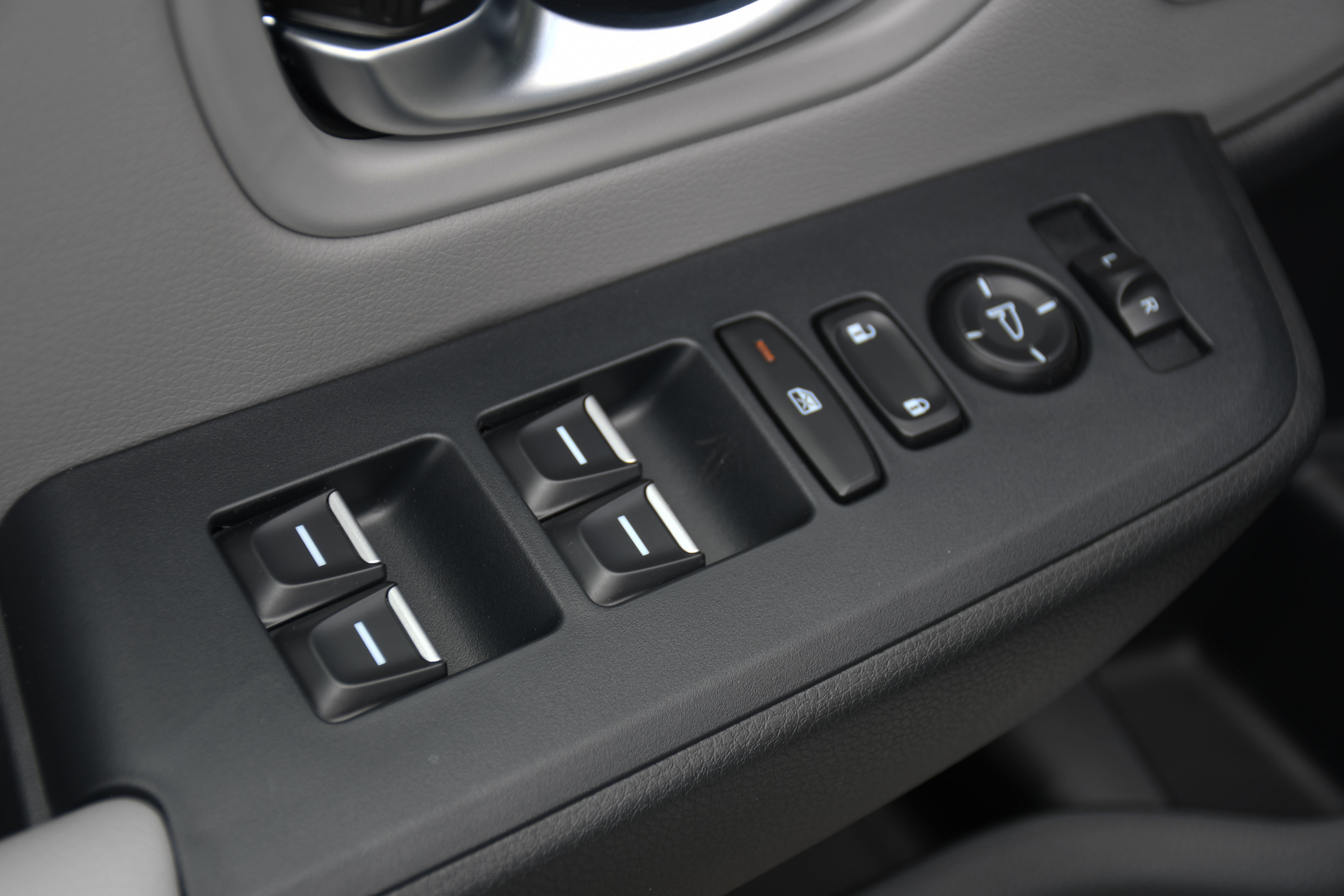 2025 Honda Pilot Touring photo 3