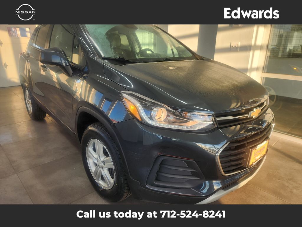 2021 Chevrolet Trax LT photo 2