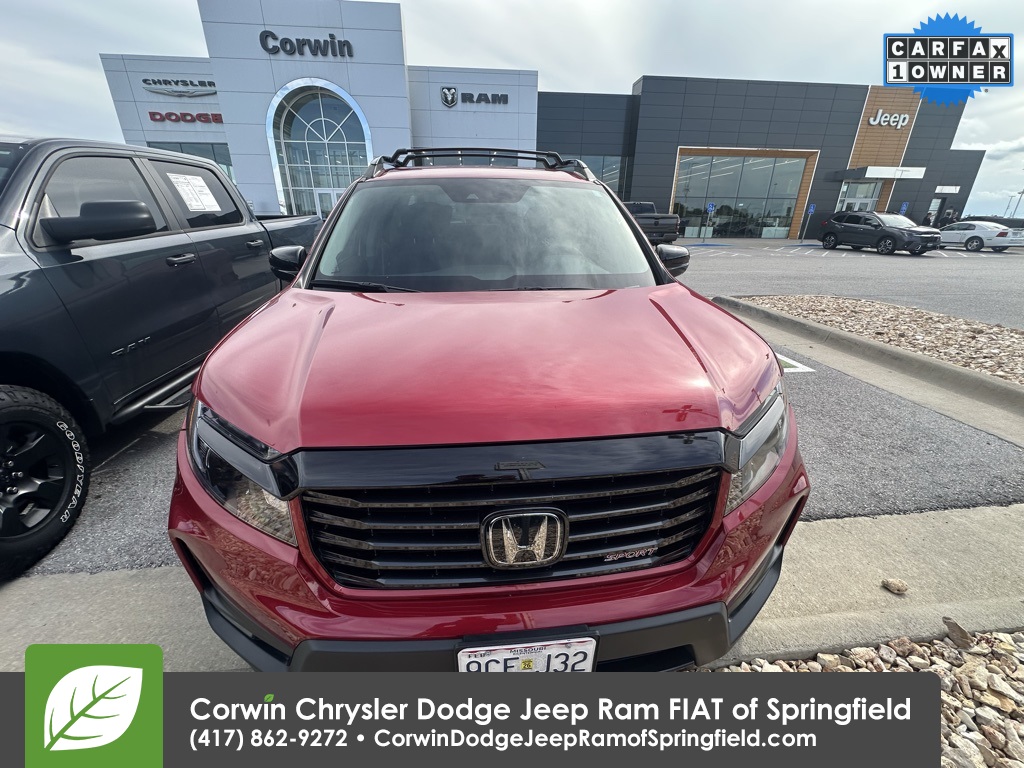 2022 Honda Ridgeline Sport photo 2
