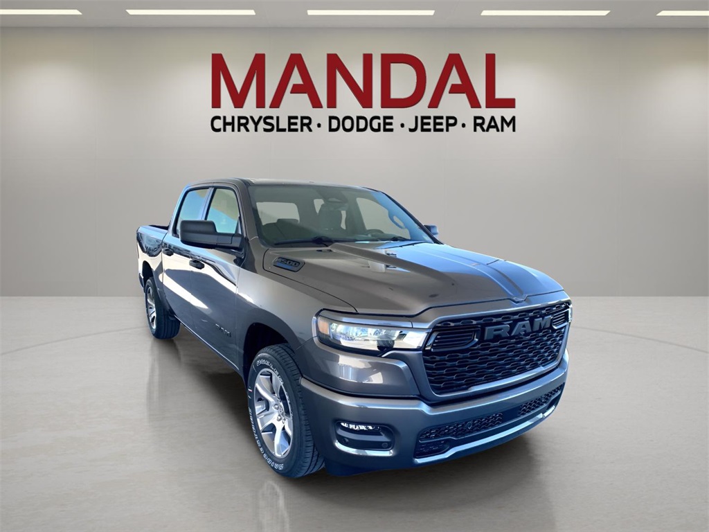 2025 Ram 1500 Tradesman photo 4