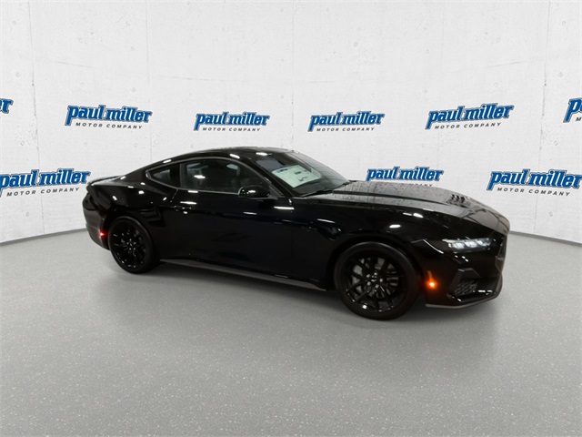2025 Ford Mustang GT Premium photo 2