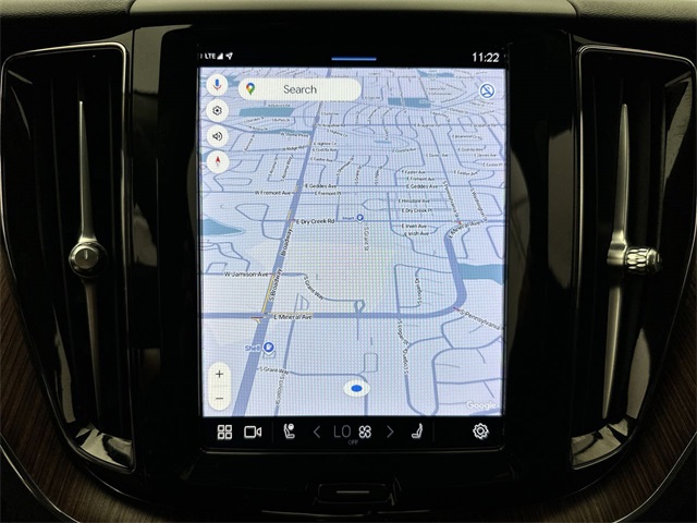2023 Volvo XC60 B5 Plus photo 9