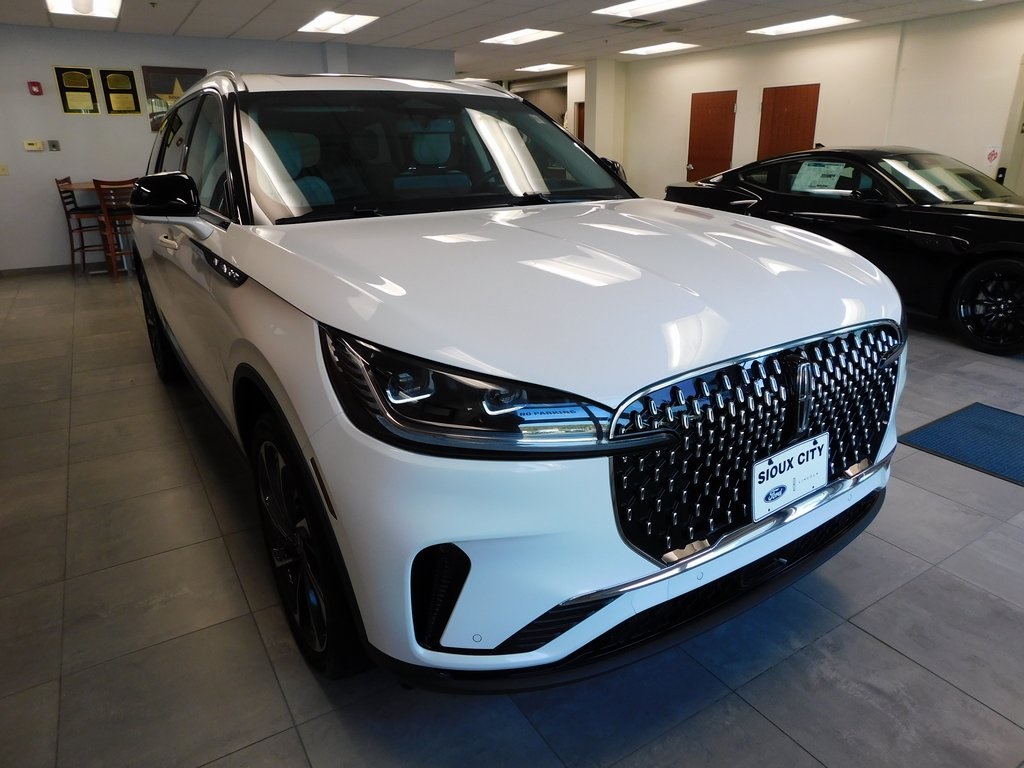Image of Pre-Owned 2025 Lincoln Aviator Reserve