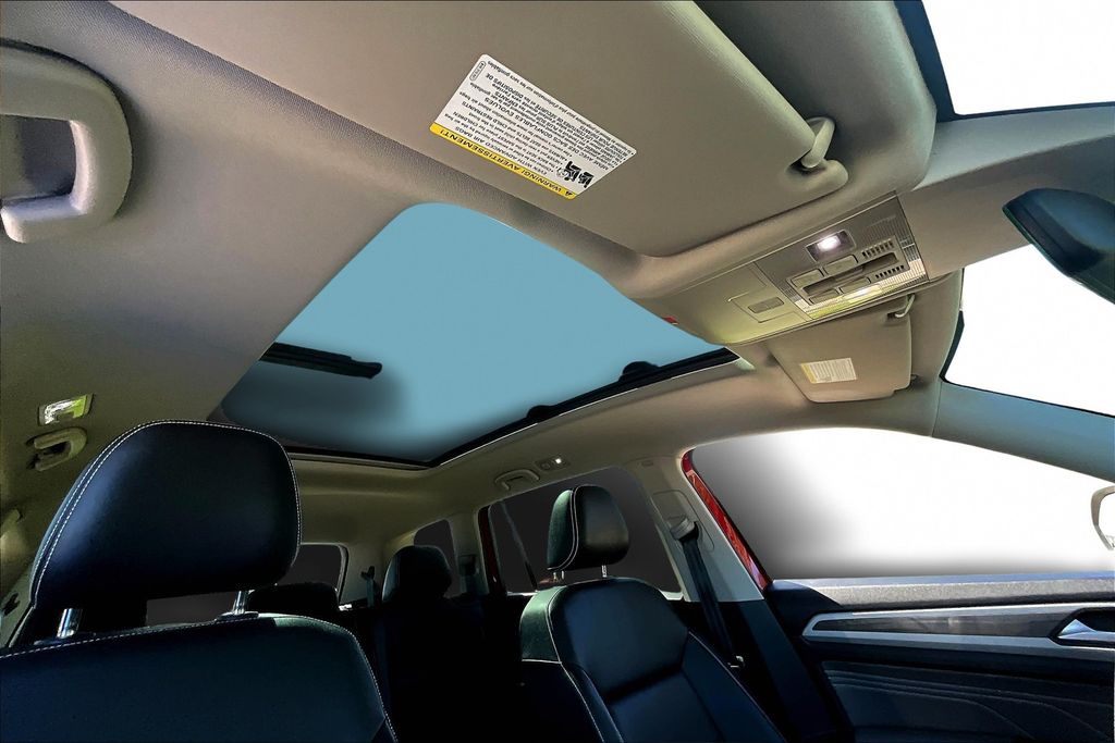 2023 Volkswagen Atlas V6 SEL photo 25
