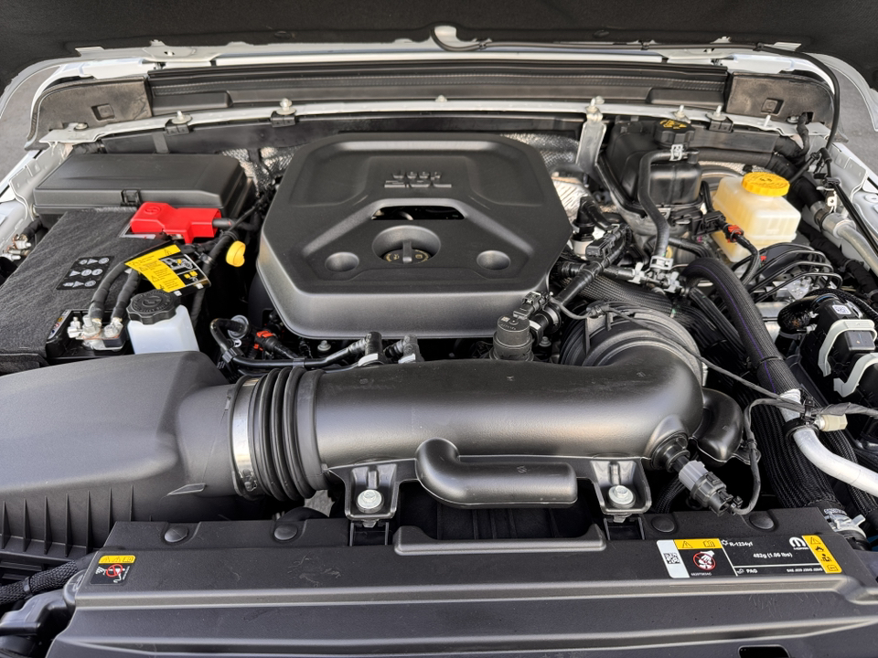 2025 Jeep Wrangler Sport S photo 14