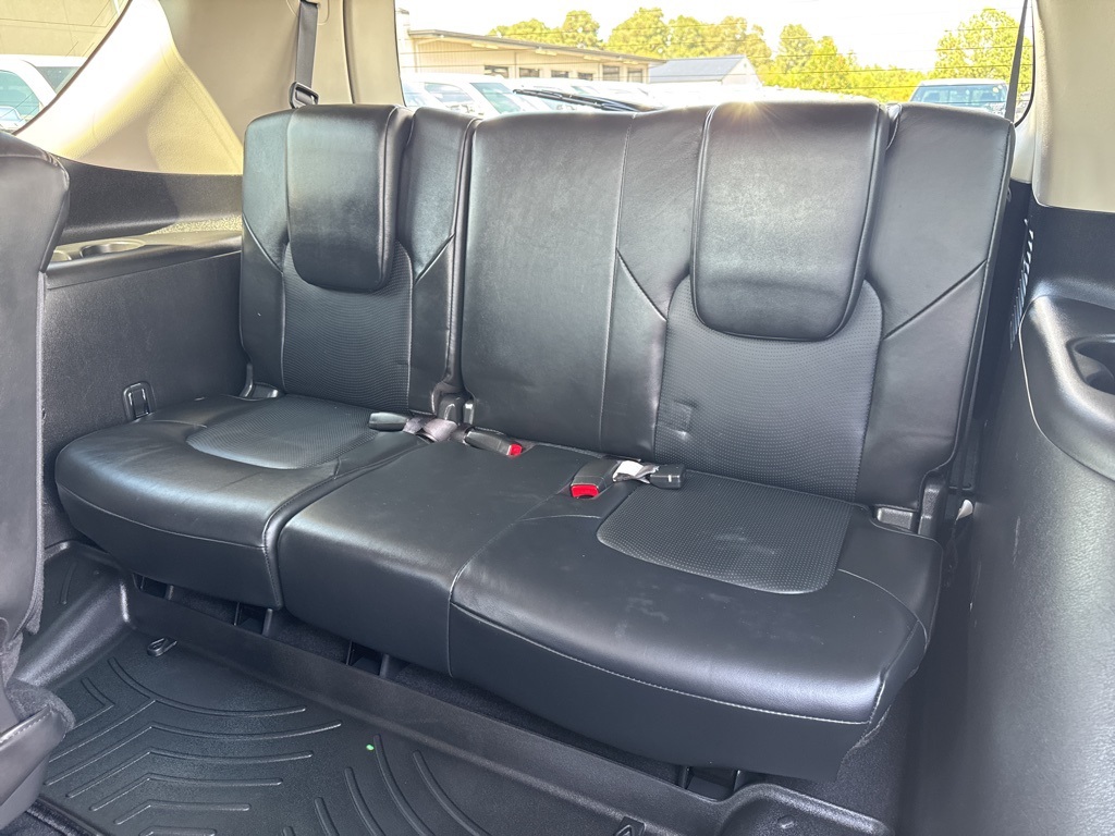 2019 Nissan Armada SL photo 21